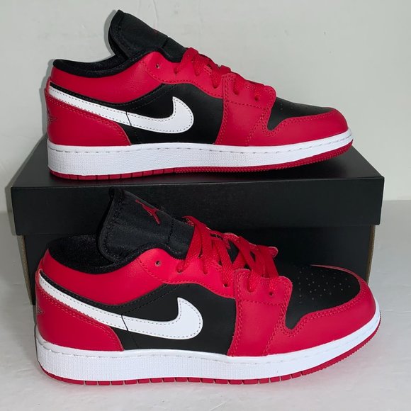 Jordan 1 Low Black Very Berry GS 6Y/7.5W - Picture 1 of 6